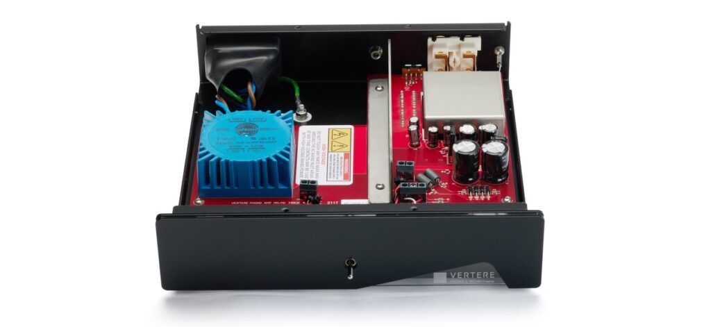 Vertere PHONO-1 MKII L showing PCB