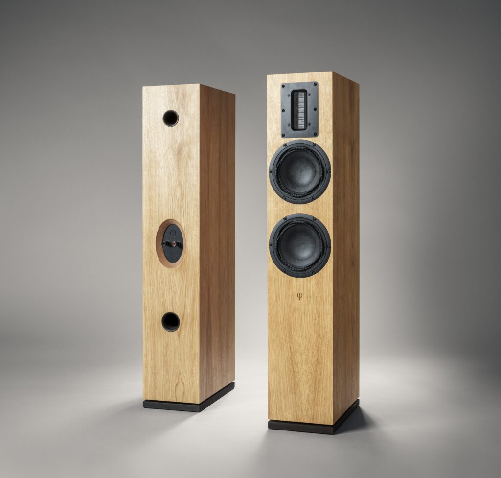 Oephi Front and Rear