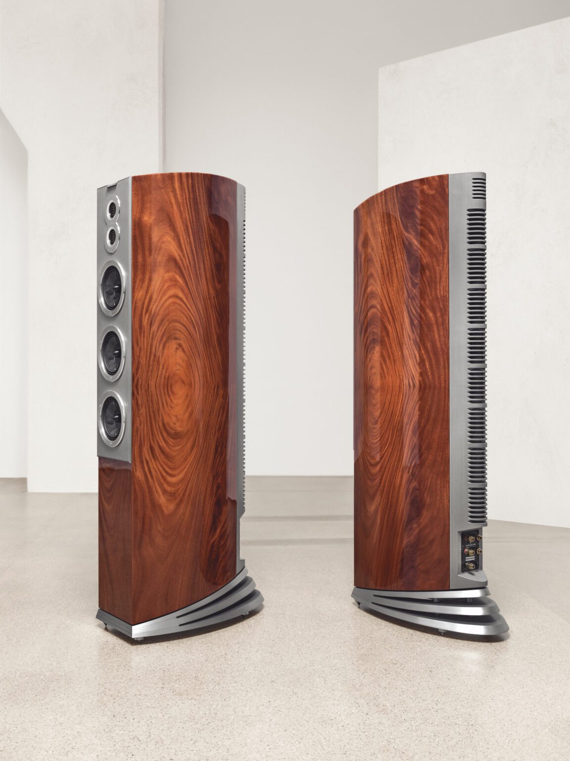 Audiovector R10
